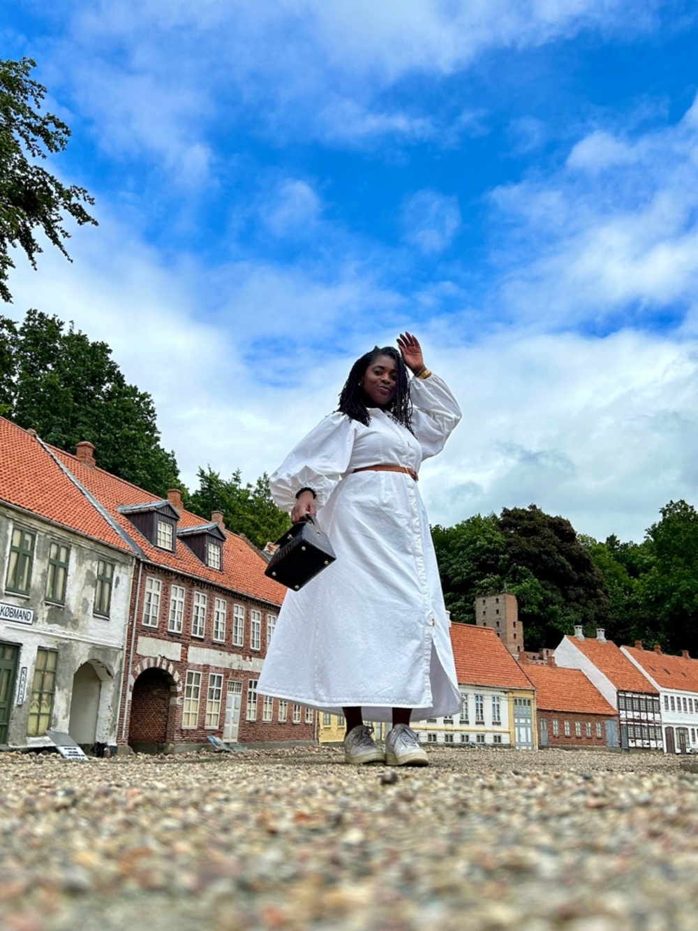 Classic White Maxi Shirt Dress with Balloon Sleeves